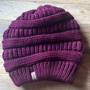 Furtalk burgundy wine knit beanie satin lined